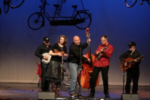 2013.8